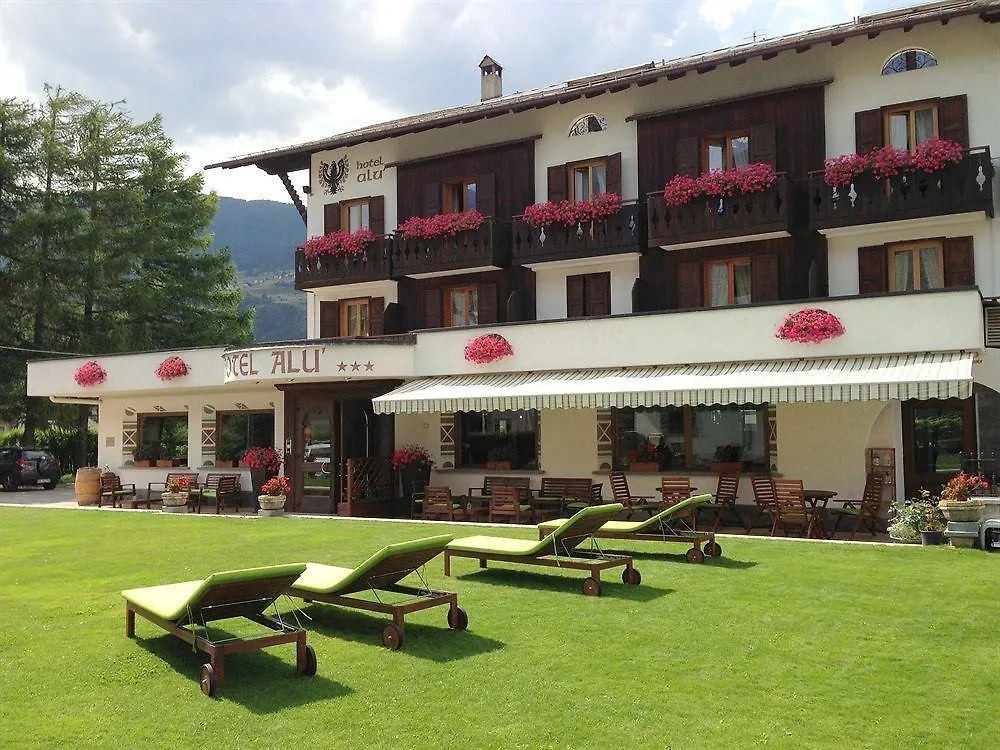 Hotel Alù Mountain Design Bormio 4*,